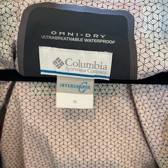 Columbia Woman's Rain Jacket- M - Picture 2 of 4